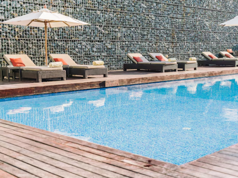 swimming pool renovation