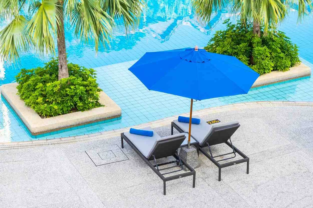 swimming-pool